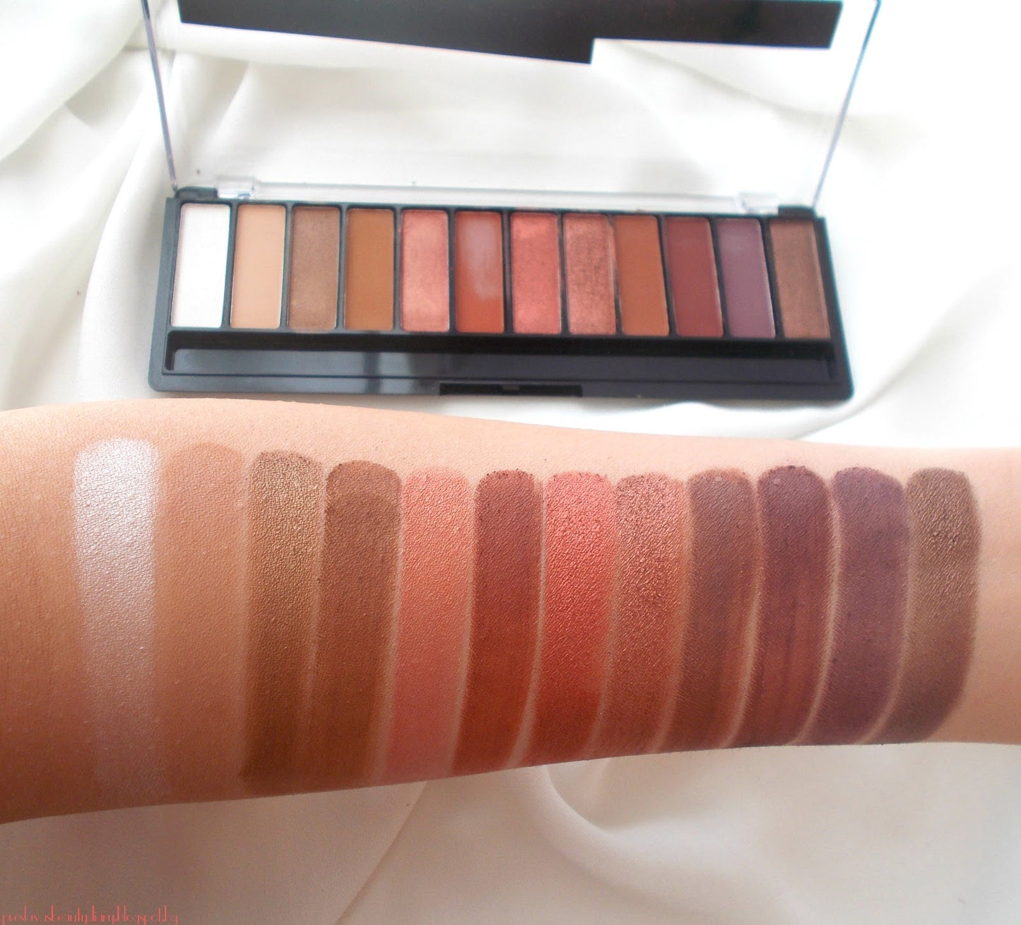 Rimmel Magnif Eyes Spice Edition