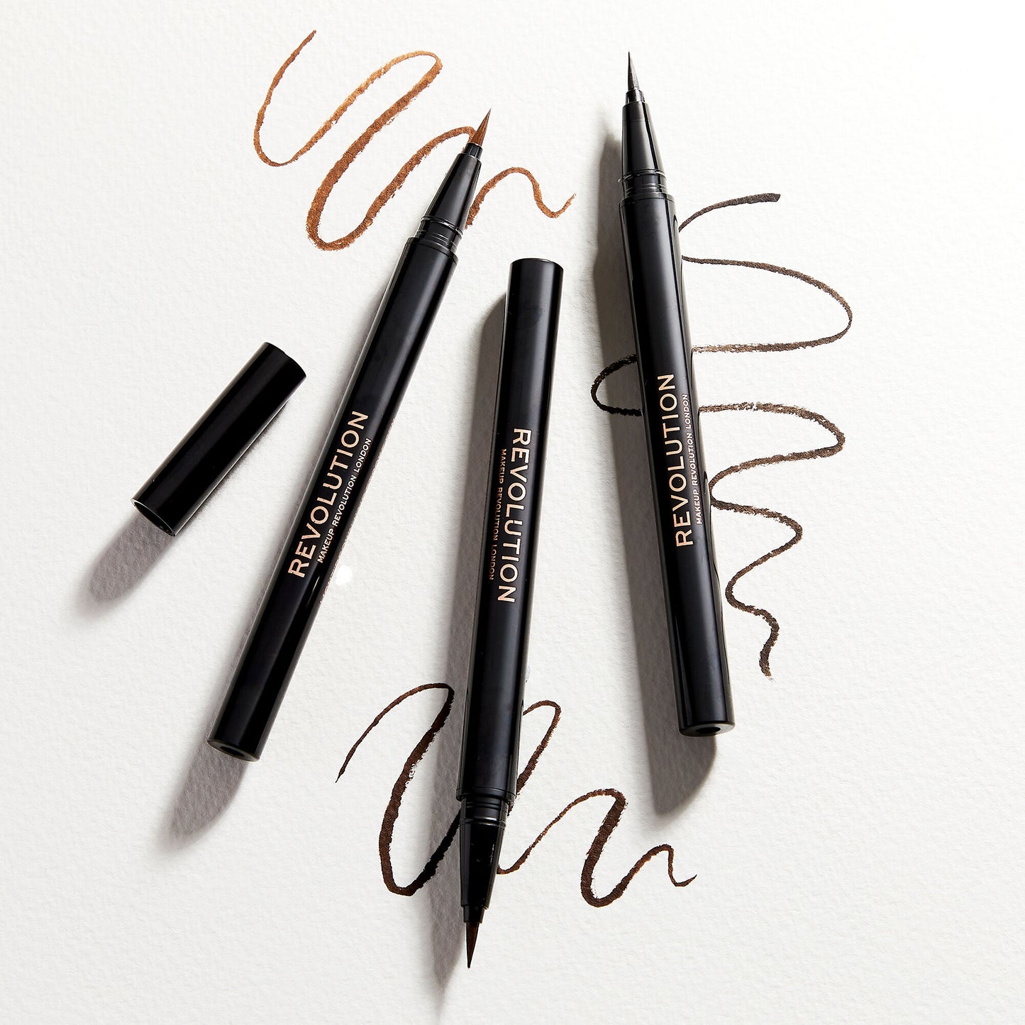 Makeup Revolution Strobe Brow Pen #medium brown