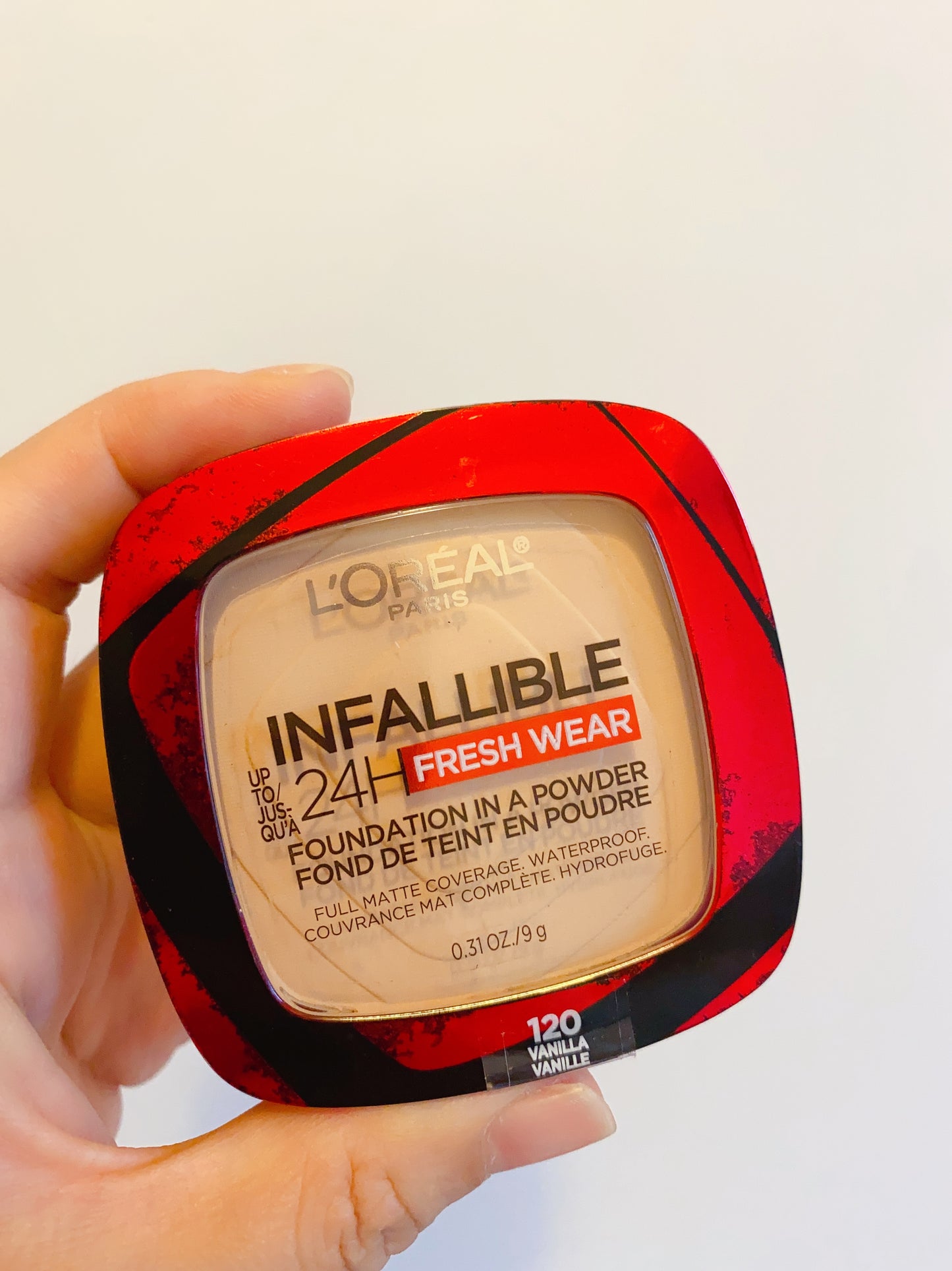 L'Oreal Paris Infallible 24H Fresh Wear Powder Foundation, Matte Waterproof Finish #120 vanilla
