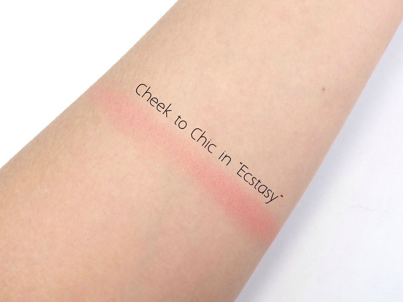 Charlotte Tilbury Cheek To Chic Blush