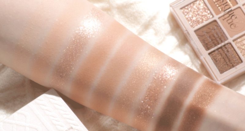 Dasique Eyeshadow Palette 15 Beige Knit