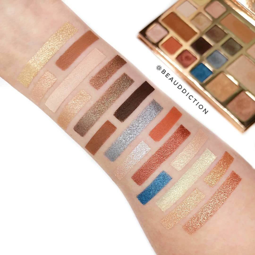 BH Cosmetics Desert Oasis 19 Colour EyeShadow & Highlighter Palette