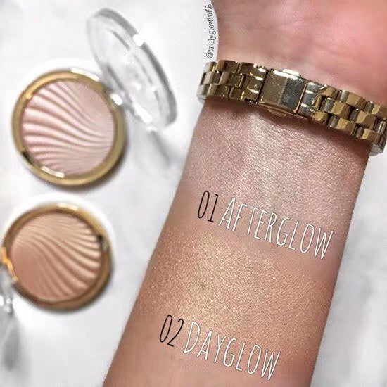 Milani strobe highlighter #02 dayglow