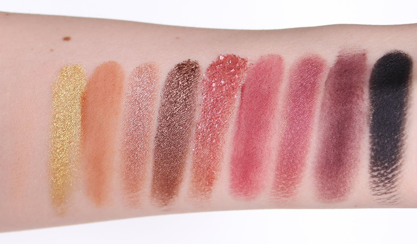 MAC gilty pleasure eyeshadow palette