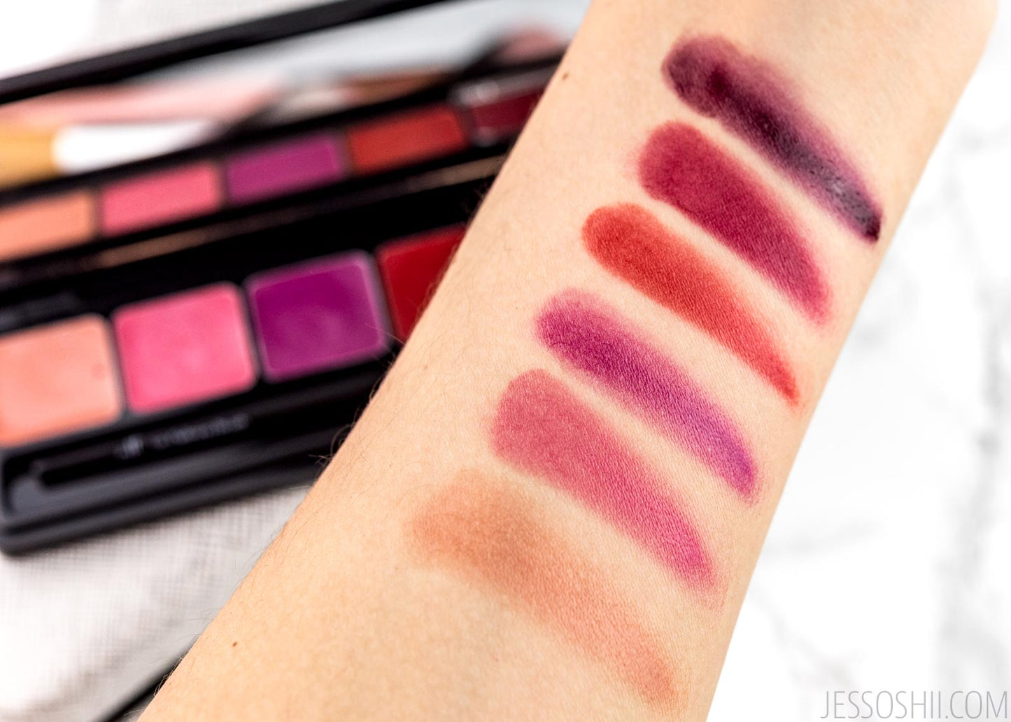 Elf runway ready lip palette