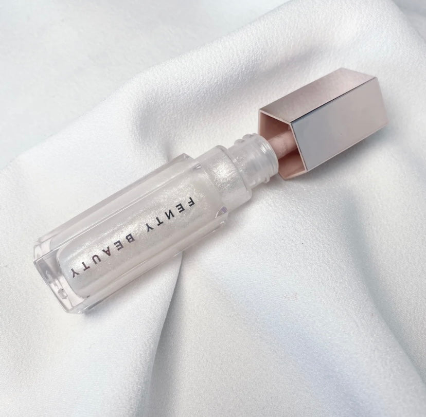 Fenty beauty lip gloss bomb #diamond milk