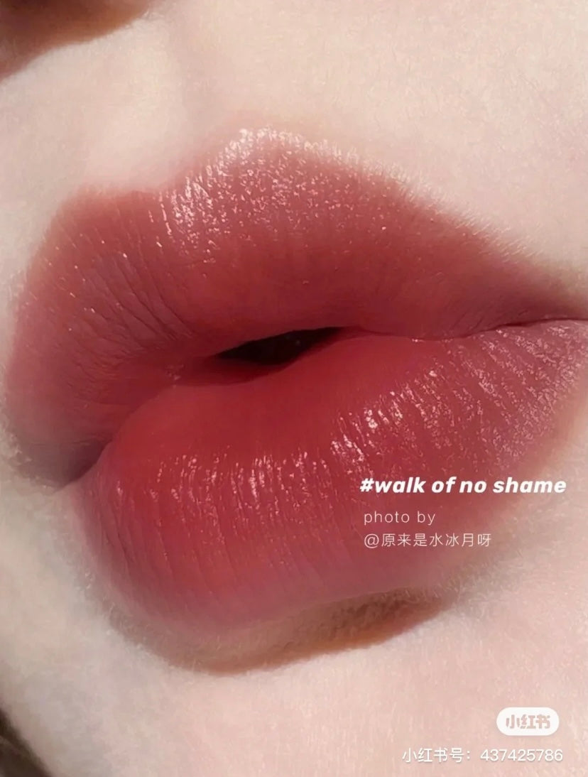 CHARLOTTE TILBURY Matte Revolution Long-Lasting Lipstick #Walk Of No Shame