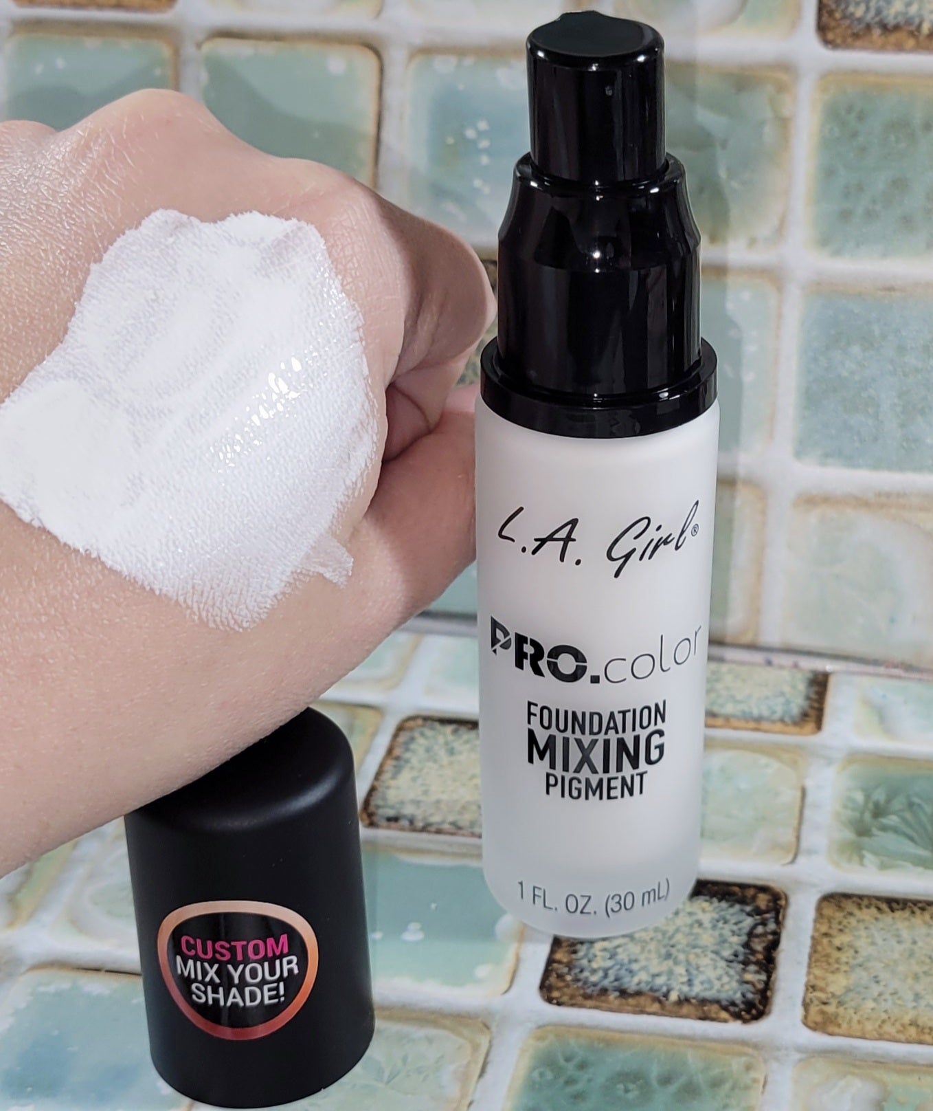 LA Girl foundation mixing pigment white