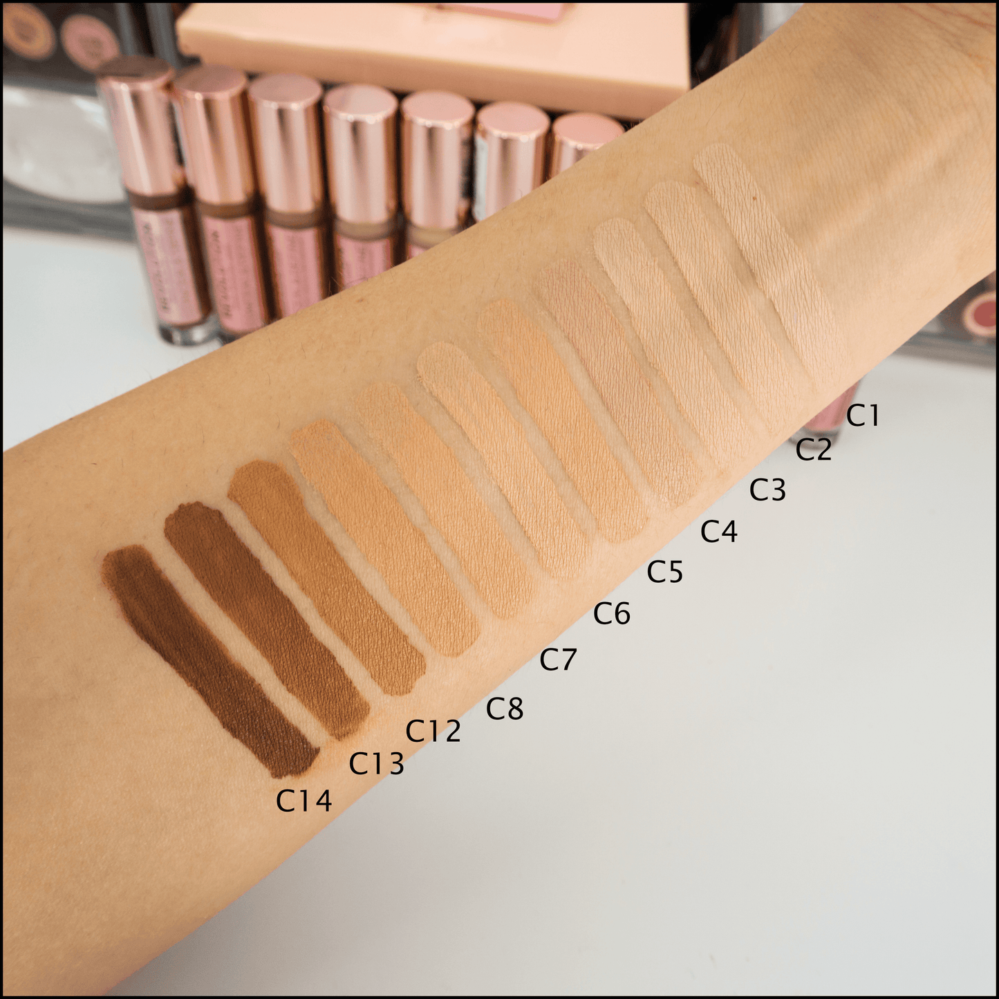Makeup Revolution Conceal & Define Concealer 4ml #C10