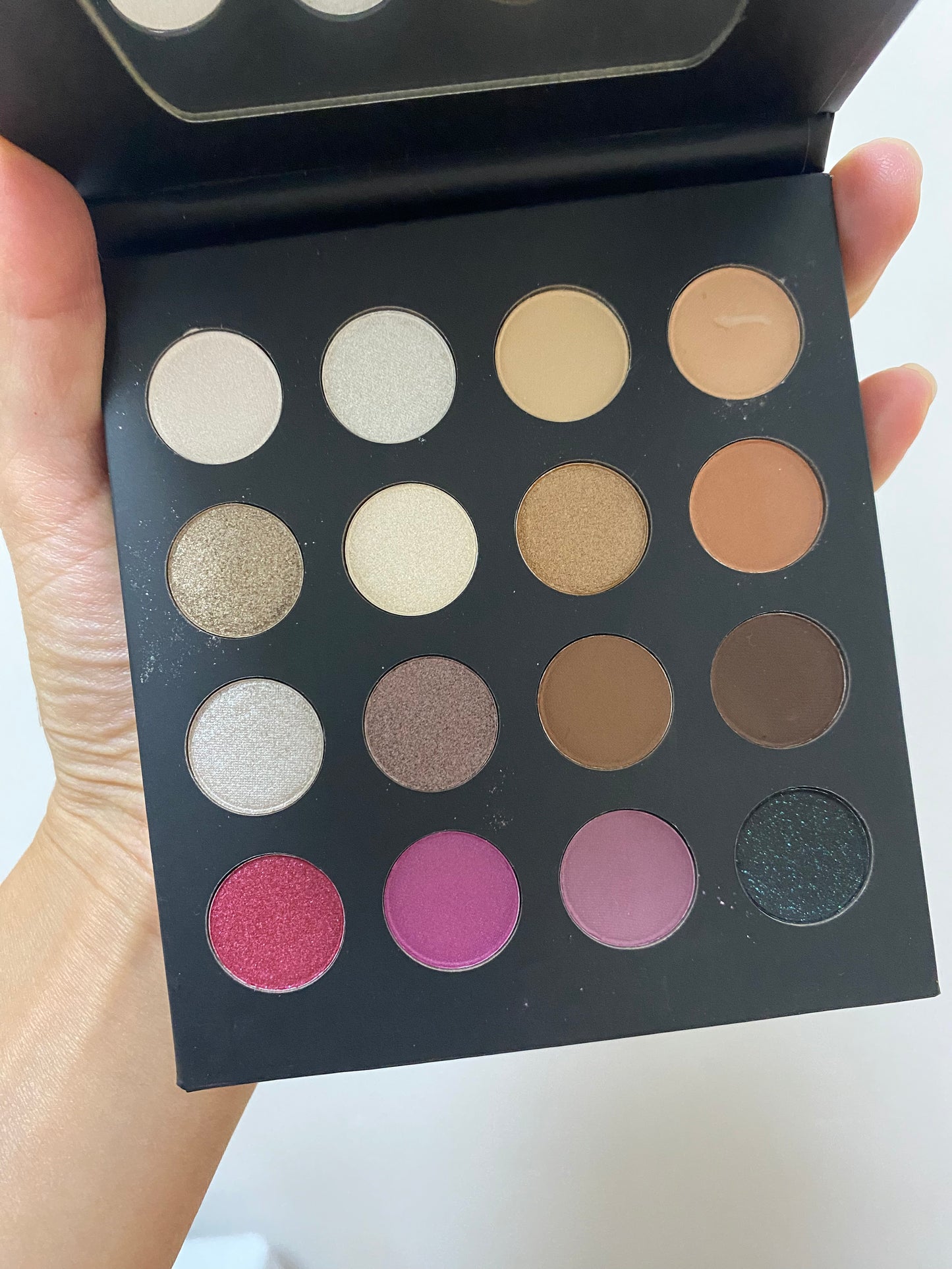 BH cosmetics afternoon rendezvous 16 color eyeshadow palette 10g