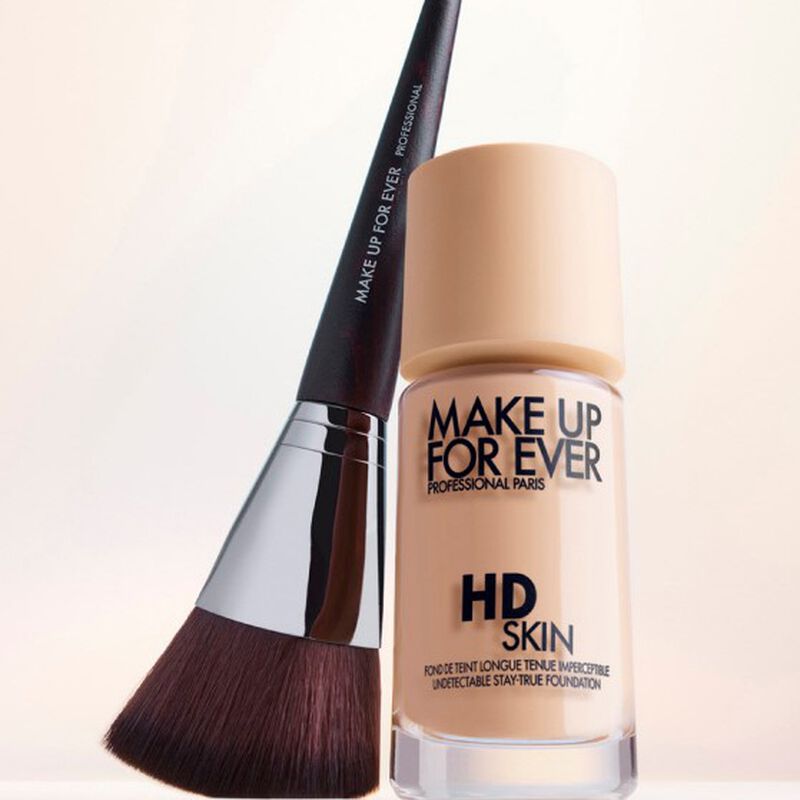 Make up for ever HD skin foundation brush 109