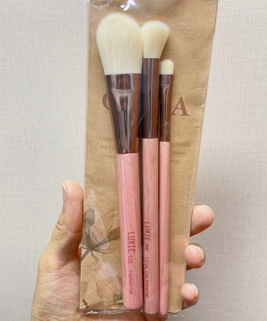 LUXIE brush set