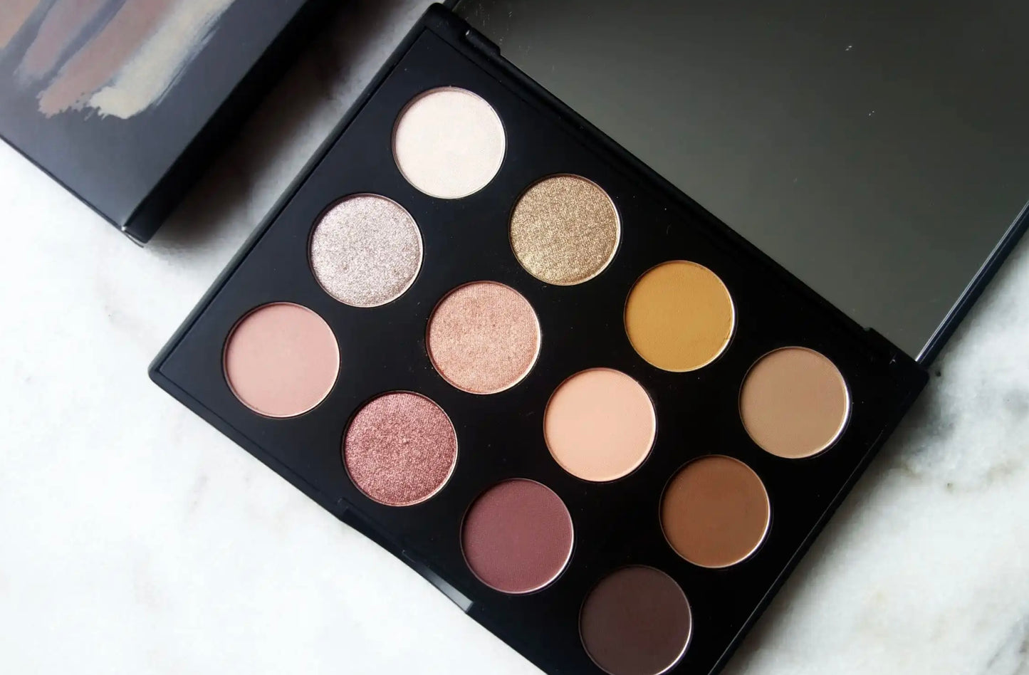 MAC Art Library eyeshadow palette #Nude Model