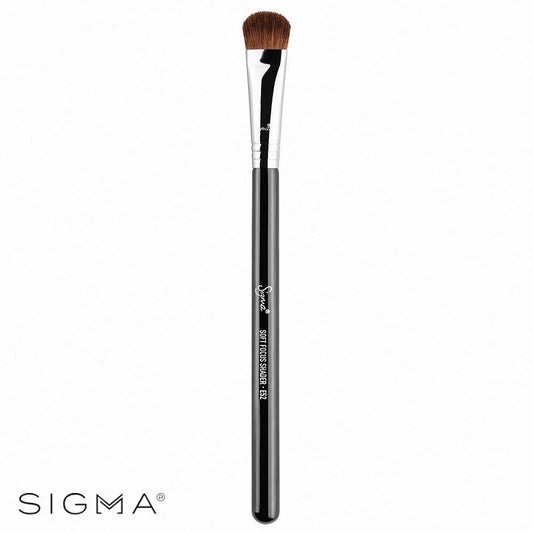 Sigma  E52 -Soft Focus Shader Brush