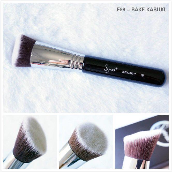 Sigma F89 bake kabuki brush